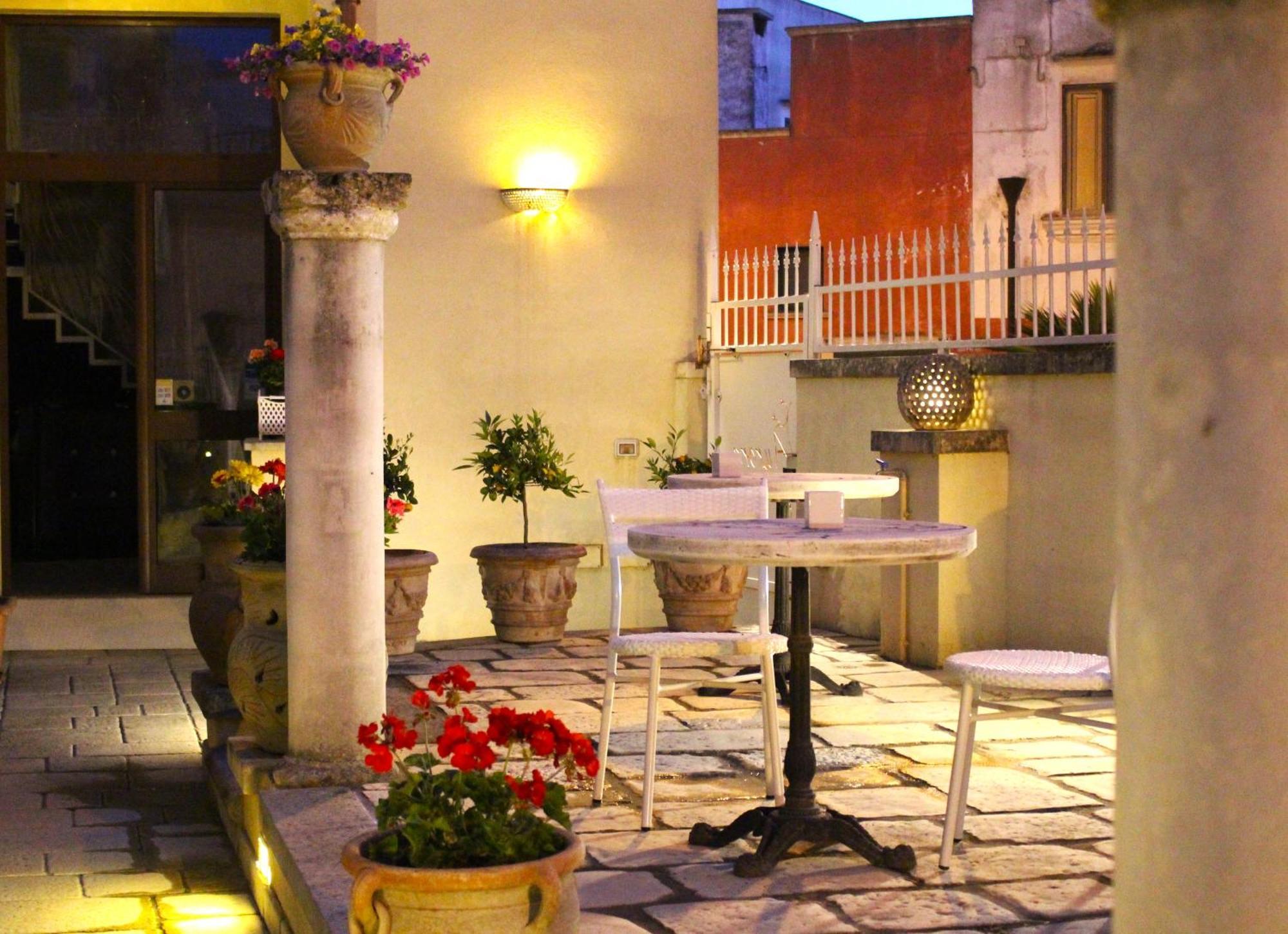 Bed and Breakfast Palazzo Aurora Алецио Экстерьер фото