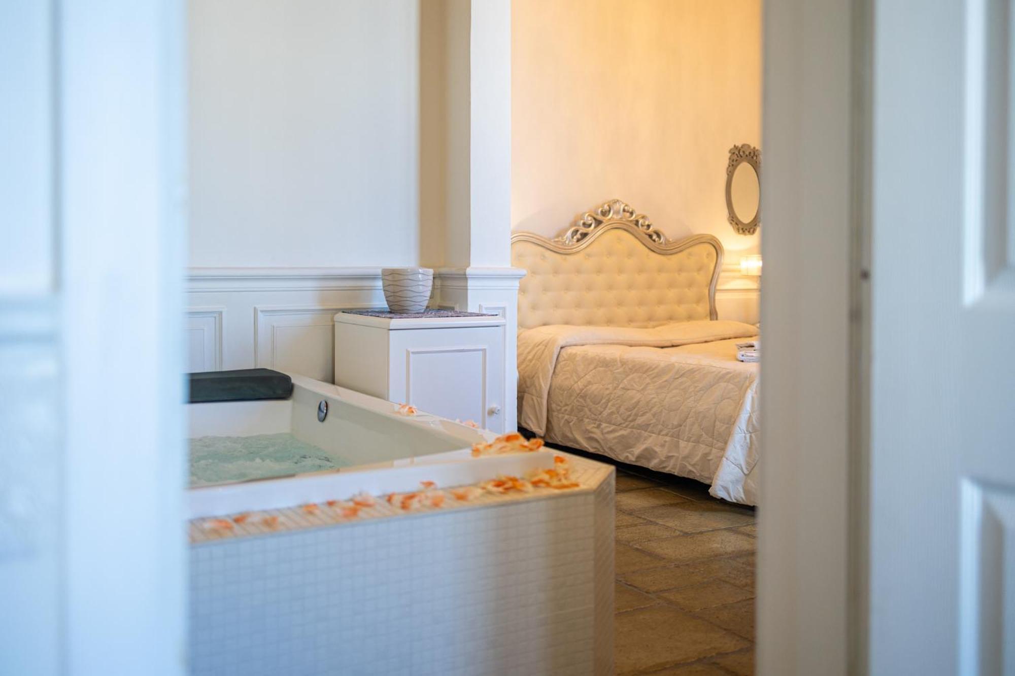 Bed and Breakfast Palazzo Aurora Алецио Экстерьер фото